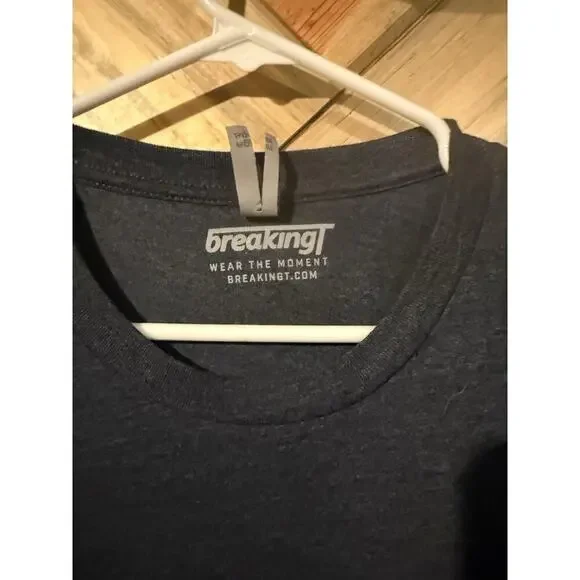 Breaking T Colorado Avalanche Found A Way Short Sleeve T Shirt Men's XXL Blue - Picture 3 of 5